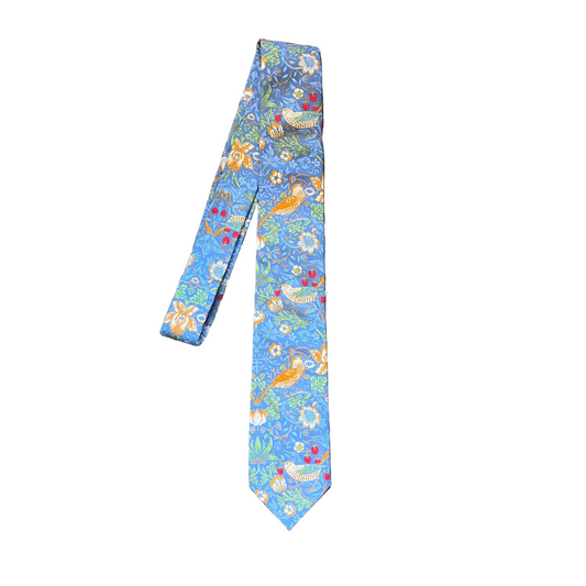 Regent - William Morris - 100% Cotton  - 'Strawberry Thief' Print - Light Blue