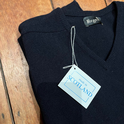 Regent - V Neck Jumper - Geelong - Navy