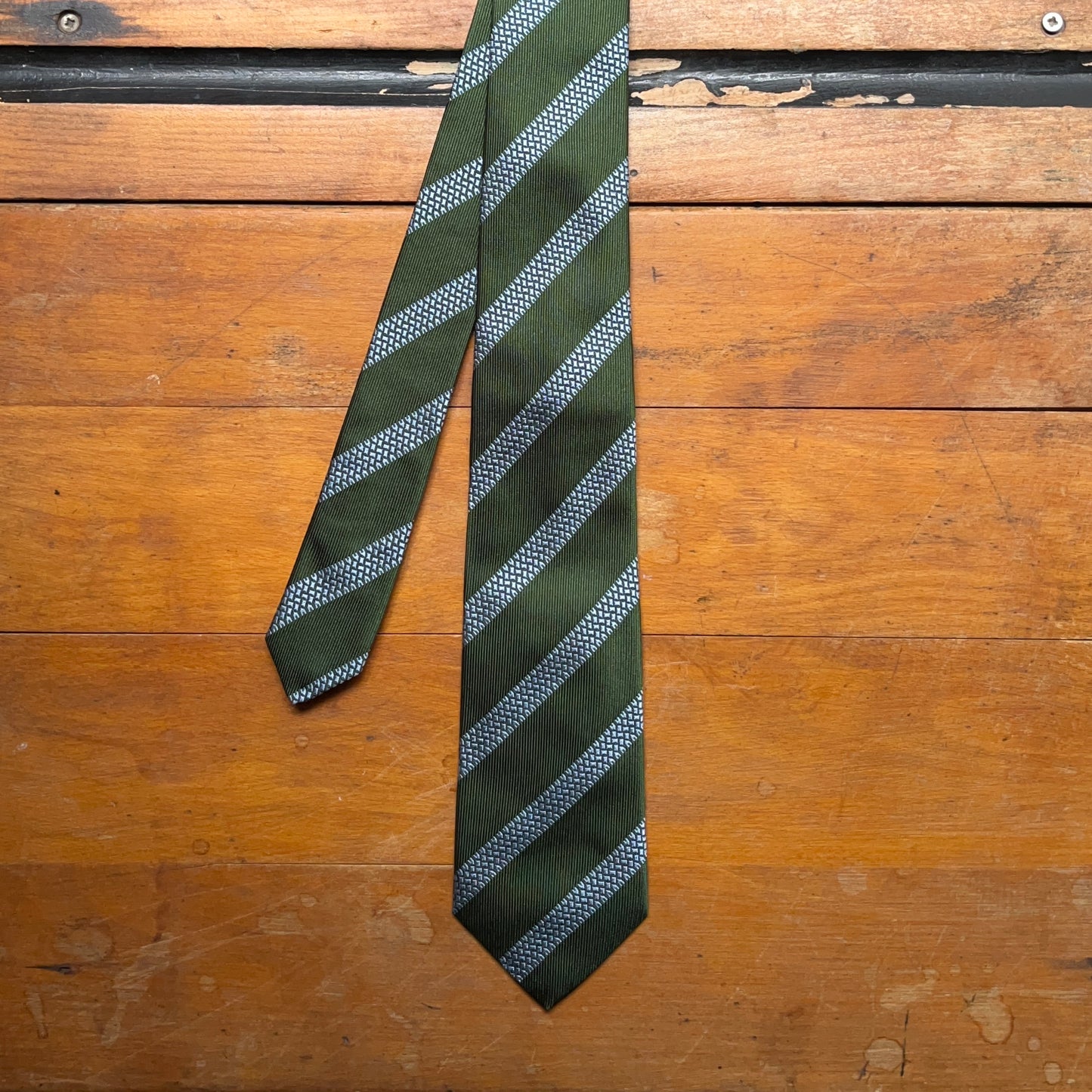 Regent - Woven Silk Tie - Lawn Green with Motorbike Tread