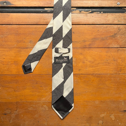 Regent Luxury Silk & Cotton Tie - White & Grey Stripe