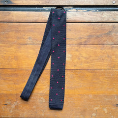 Regent - Knitted Silk Tie - Navy with Raspberry Spot