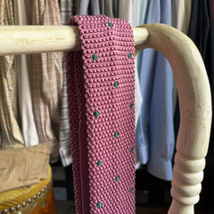 Regent - Knitted Silk Tie - Pink with Green Spots
