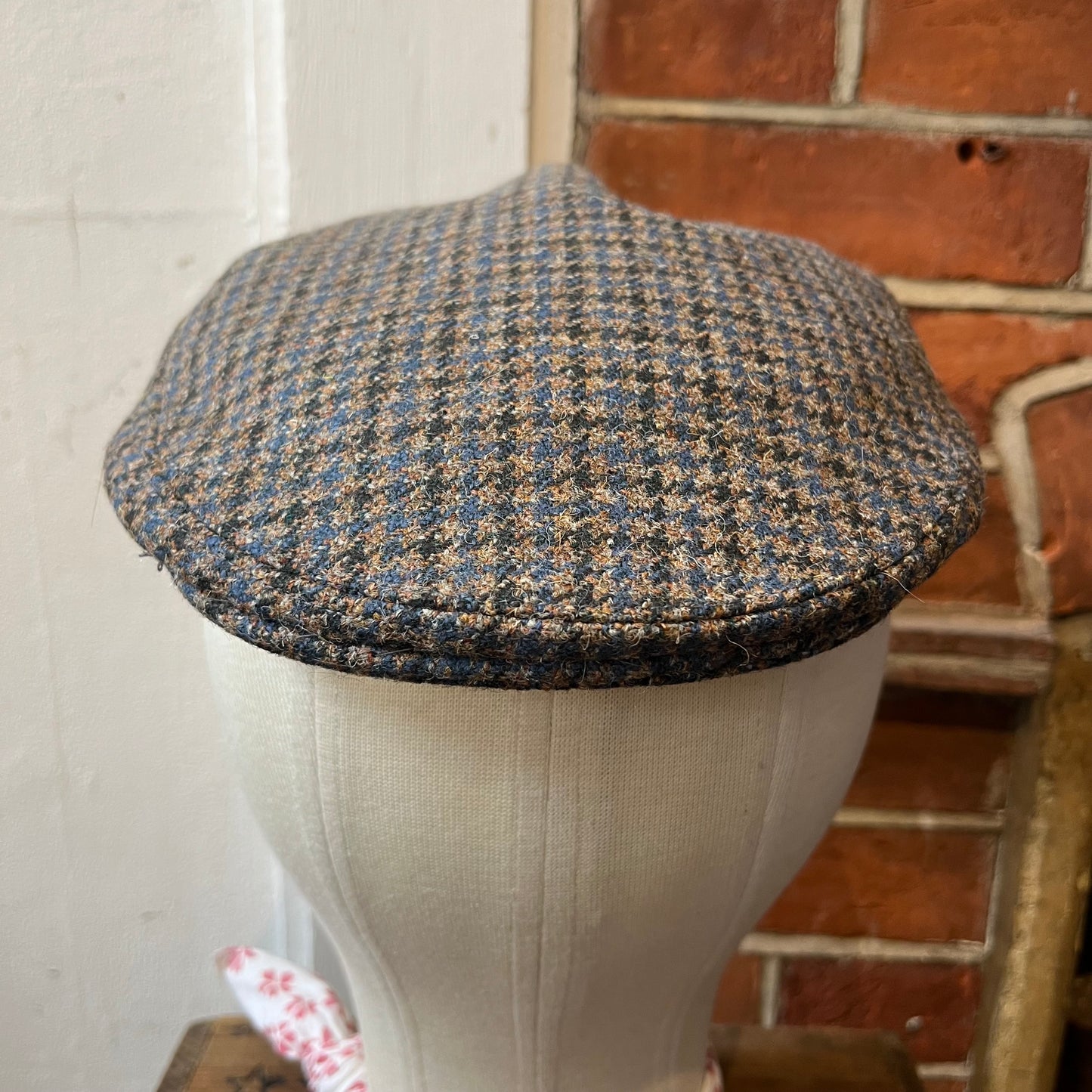 Regent - Flat Cap - Blue and Green Houndstooth Tweed