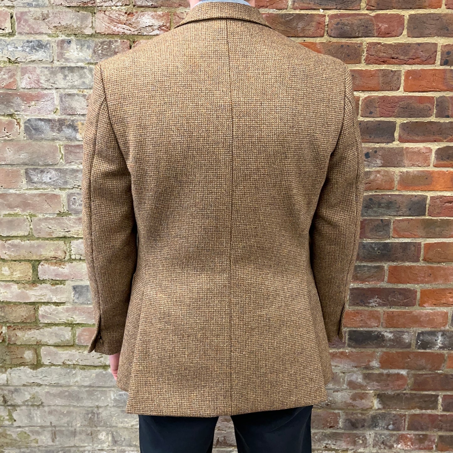 Regent Goldfinch tweed jacket - rear