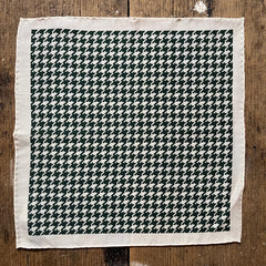 Regent - Wool/Silk Pocket Square - Cream with Green Houndstooth