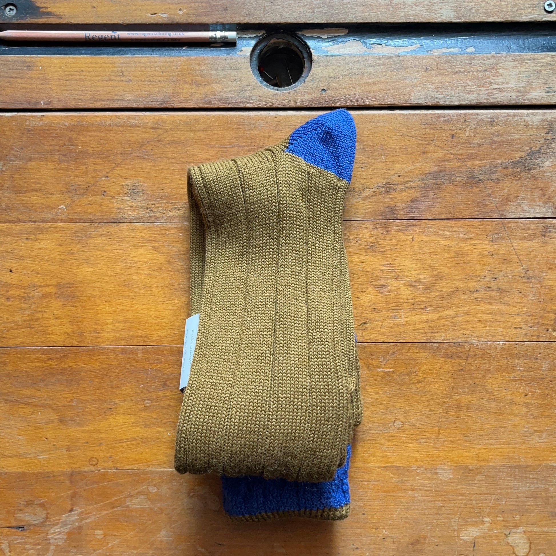 khaki boot sock with contrasting royal blue heel