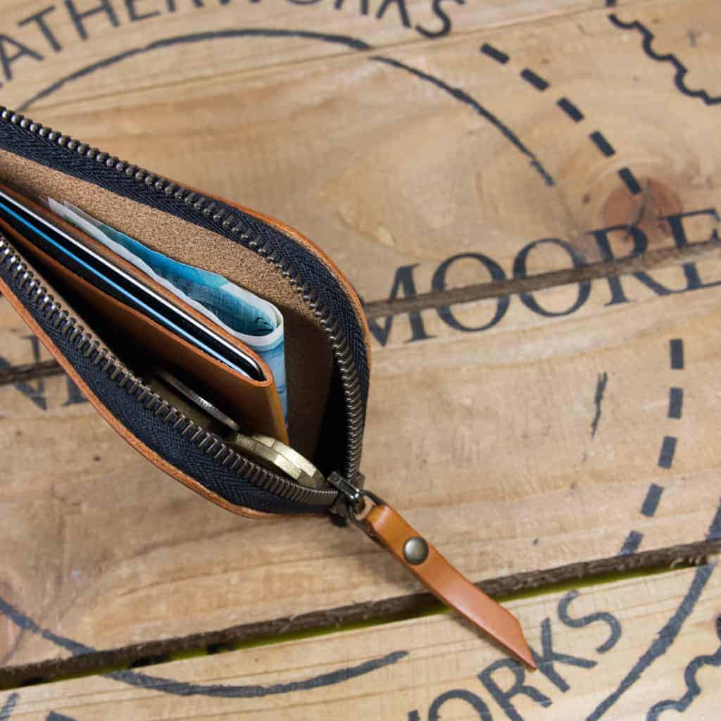 Barnes and Moore mariner zip wallet in harness tan leather