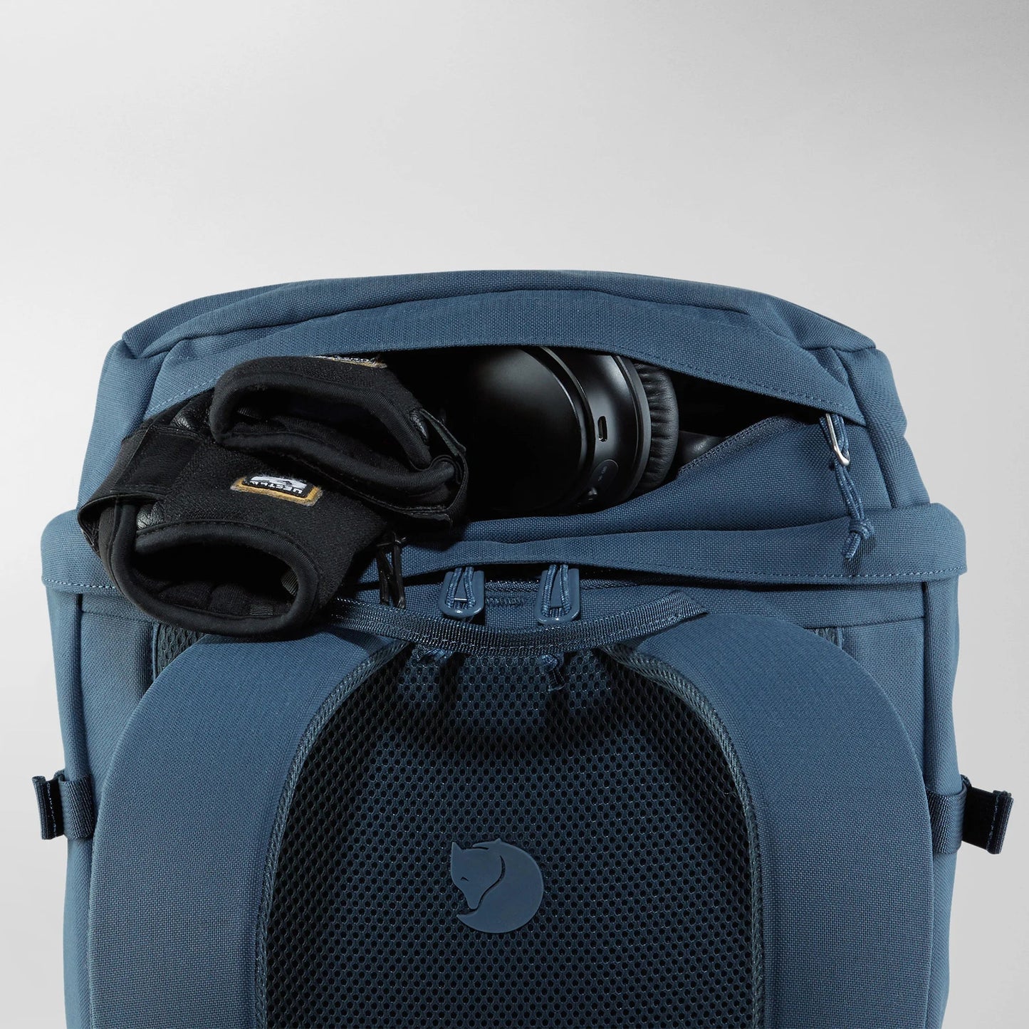 Fjällräven - Ulvö 30 - Mountain Blue - Regent TailoringFjällräven