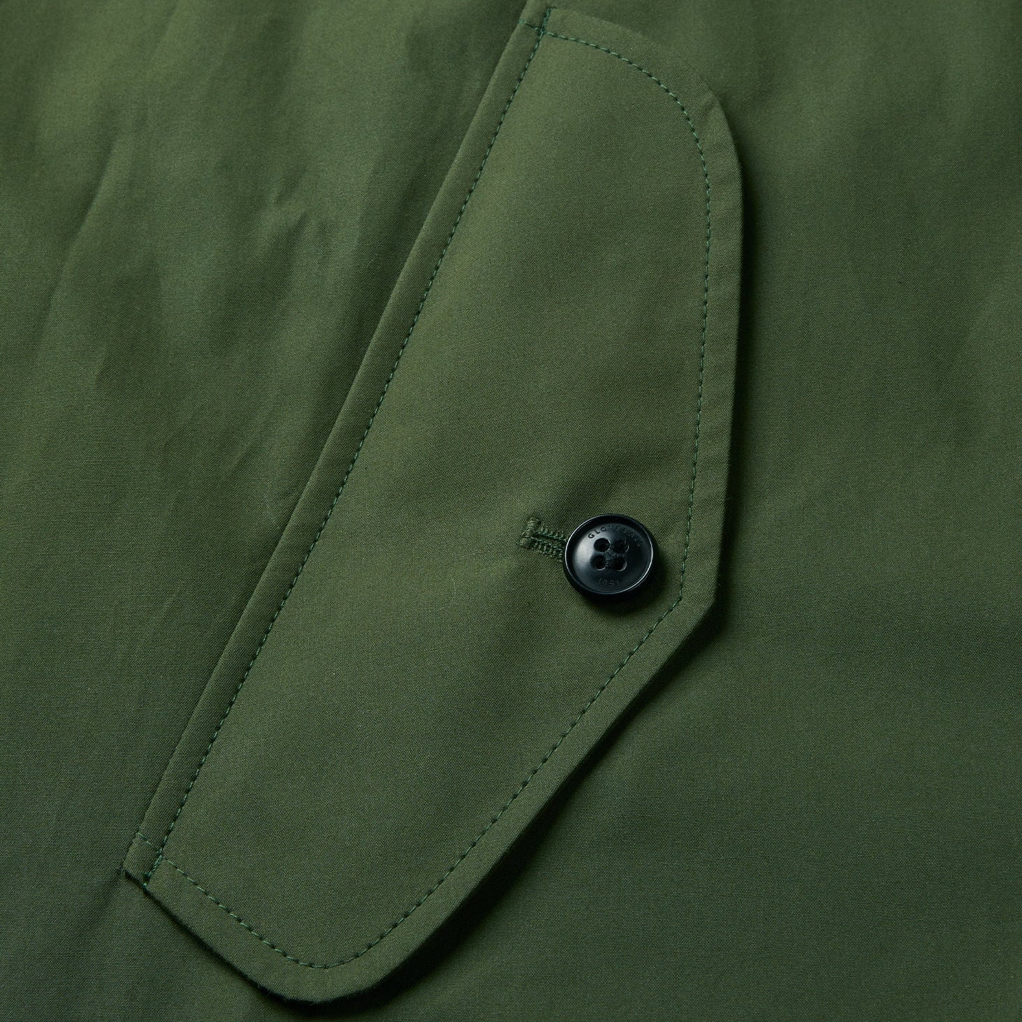 pocket of green mac