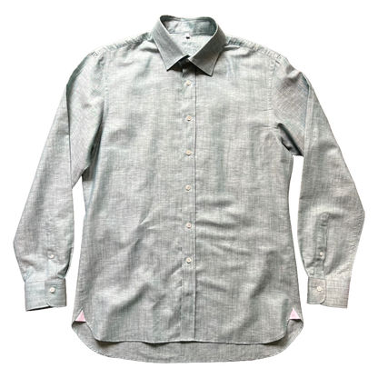 Regent Tailoring light green linen-cotton blend shirt with a soft Kent collar and mother of pearl buttons.