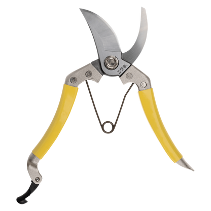 Regent Tailoring Niwaki Daikiba carbon steel secateurs with yellow handles and sharp blades for garden pruning