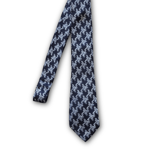 Regent blue woven silk tie with pale and navy dogtooth pattern