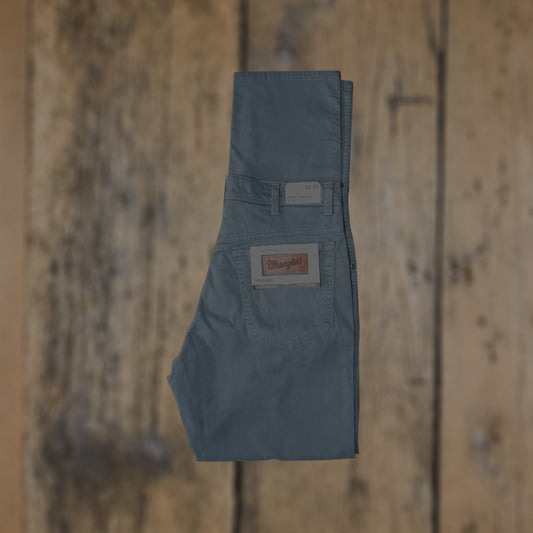 WRANGLER - Texas Slim 822 - Dark Dusty Blue