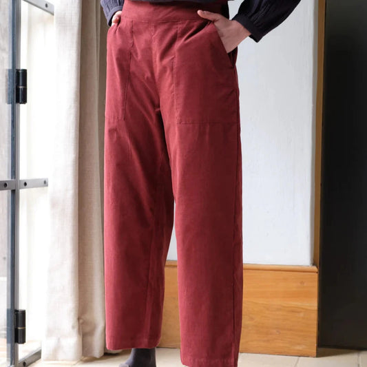 Needlecord Rust trousers 