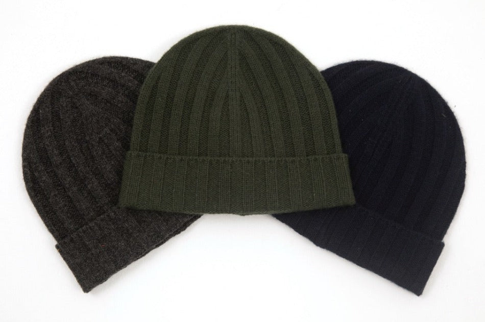 One size navy pure wool beanie hat by UK heritage independent designer Regent, featuring fisherman rib knit and organic moisture-wicking properties.