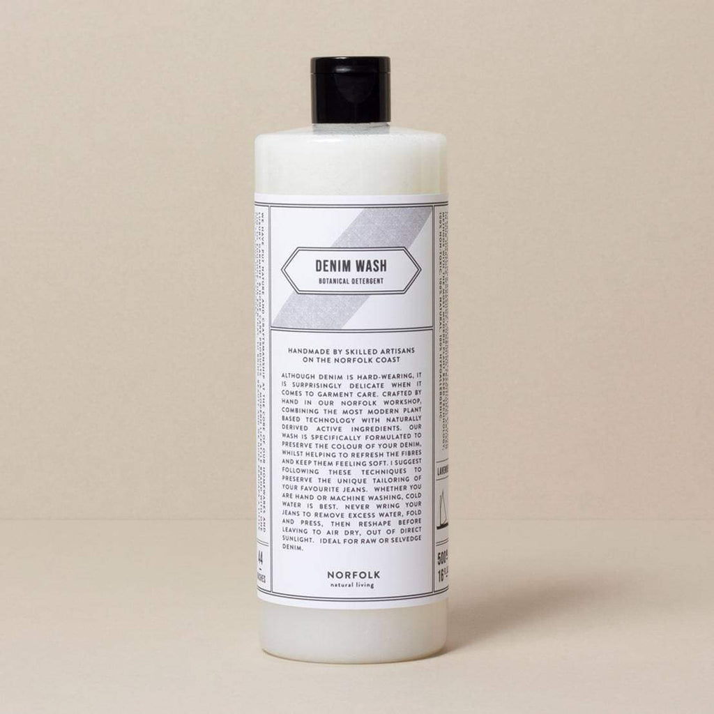 Natural specially-formalised denim detergent which preserves natural colour and softens fabric.
