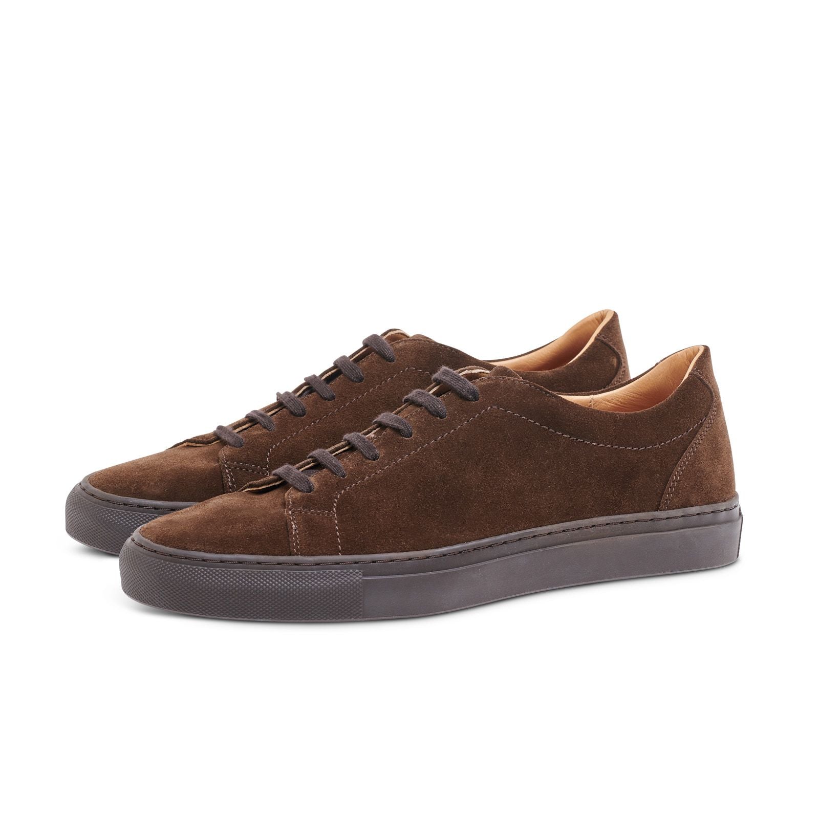 An expertly crafted, durable and supremely comfortable dark brown / green suede leather trainer from Ludwig Reiter with leather lining and non slip soles for an all-purpose and utterly stylish piece of contemporary footwear.